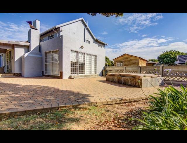 4 BEDROOM HOUSE FOR SALE IN ALLEN GROVE